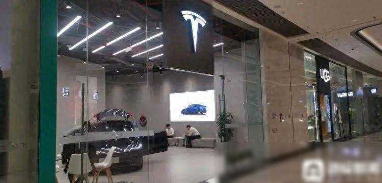 特斯拉大降价1.4万，济南7家店日订超200辆！